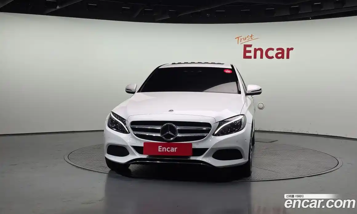 Mercedes-Benz C-Class 2018 2.0 Автомат в Москве № 229614, фото 3