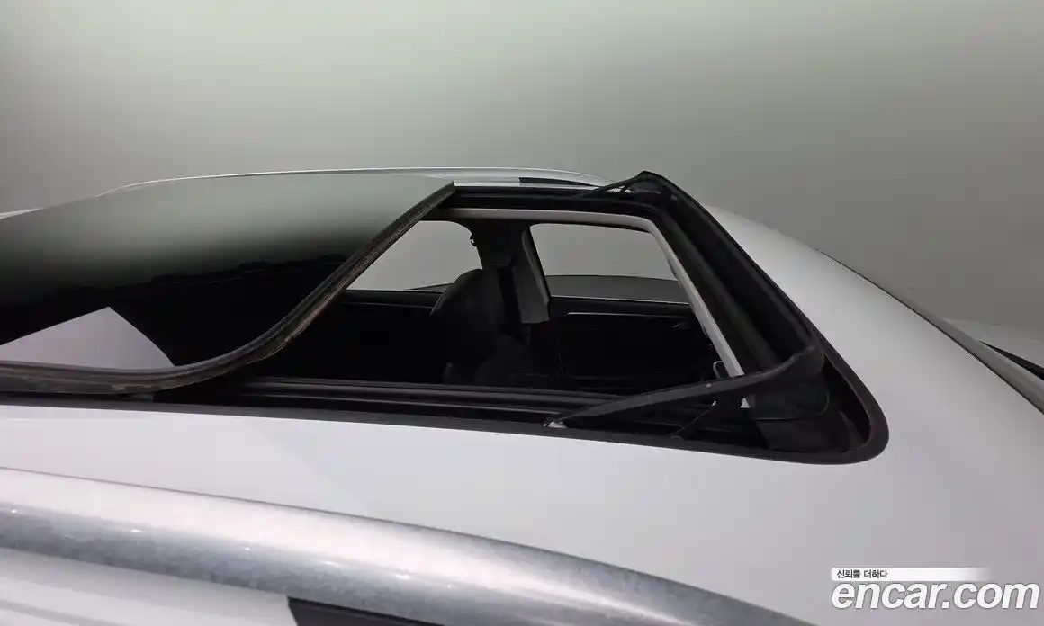 Volkswagen Tiguan 2023 2.0 Автомат в Москве № 232150, фото 12