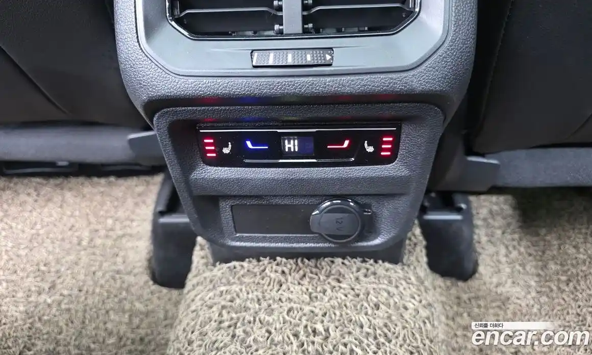 Volkswagen Tiguan 2023 2.0 Автомат в Москве № 232150, фото 18