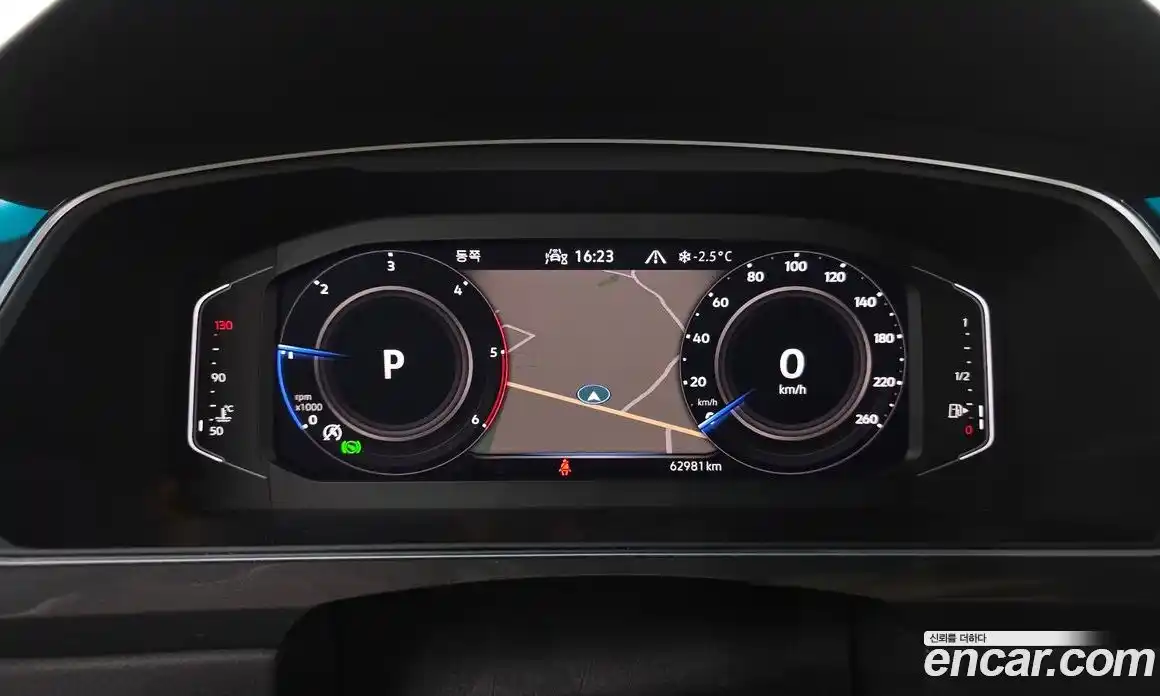 Volkswagen Tiguan 2023 2.0 Автомат в Москве № 232150, фото 8