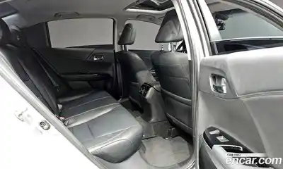 Honda Accord 2017 2.4 Автомат в Москве № 232880, миниатюра 11