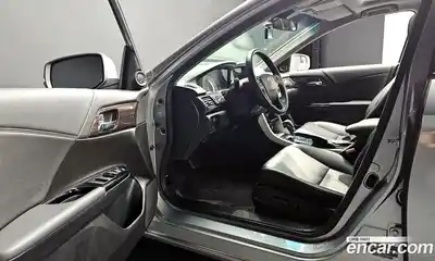 Honda Accord 2017 2.4 Автомат в Москве № 232880, миниатюра 12