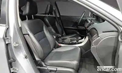 Honda Accord 2017 2.4 Автомат в Москве № 232880, миниатюра 10