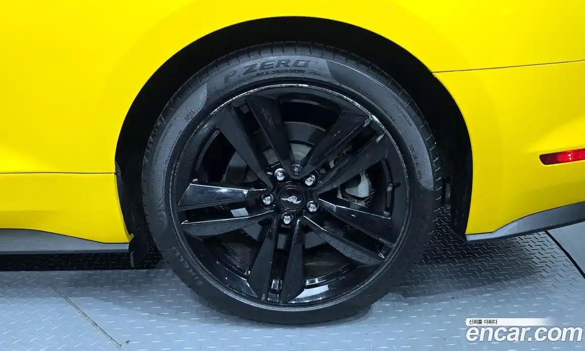 Ford Mustang 2017 2.3 Автомат в Москве № 233079, фото 5