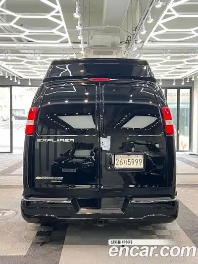 Chevrolet Express Van 2016 6.0 Автомат в Москве № 235516, миниатюра 6