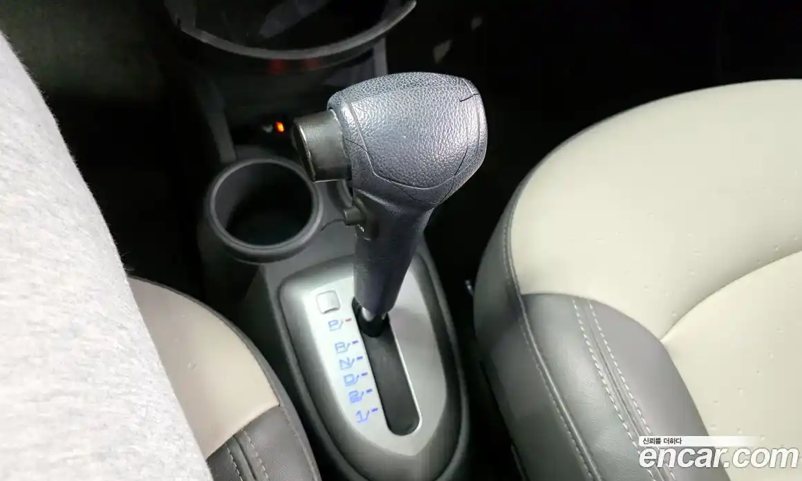 Chevrolet Spark 2012 1.0 Автомат в Москве № 239457, фото 11