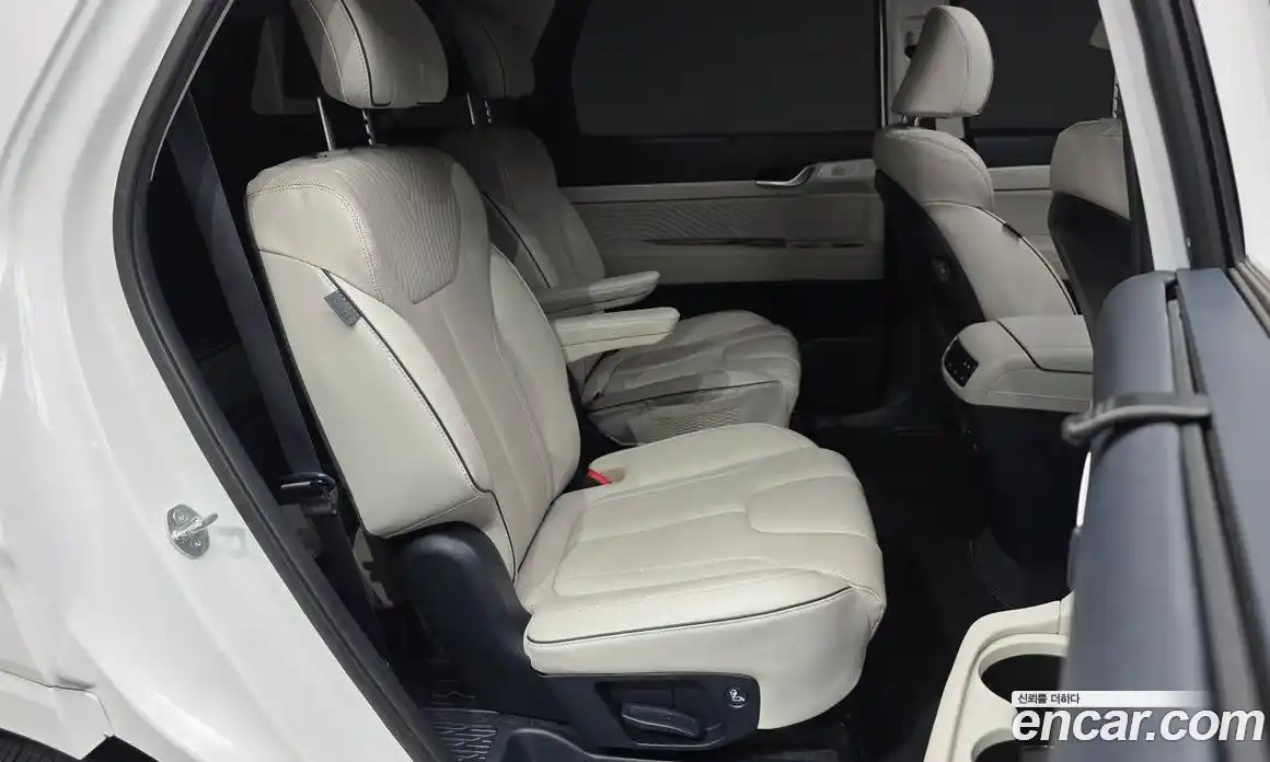 Hyundai Palisade 2023 3.8 Автомат в Москве № 2451, фото 13