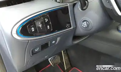 Genesis GV70 2023 2.5 Автомат в Москве № 24639, миниатюра 2