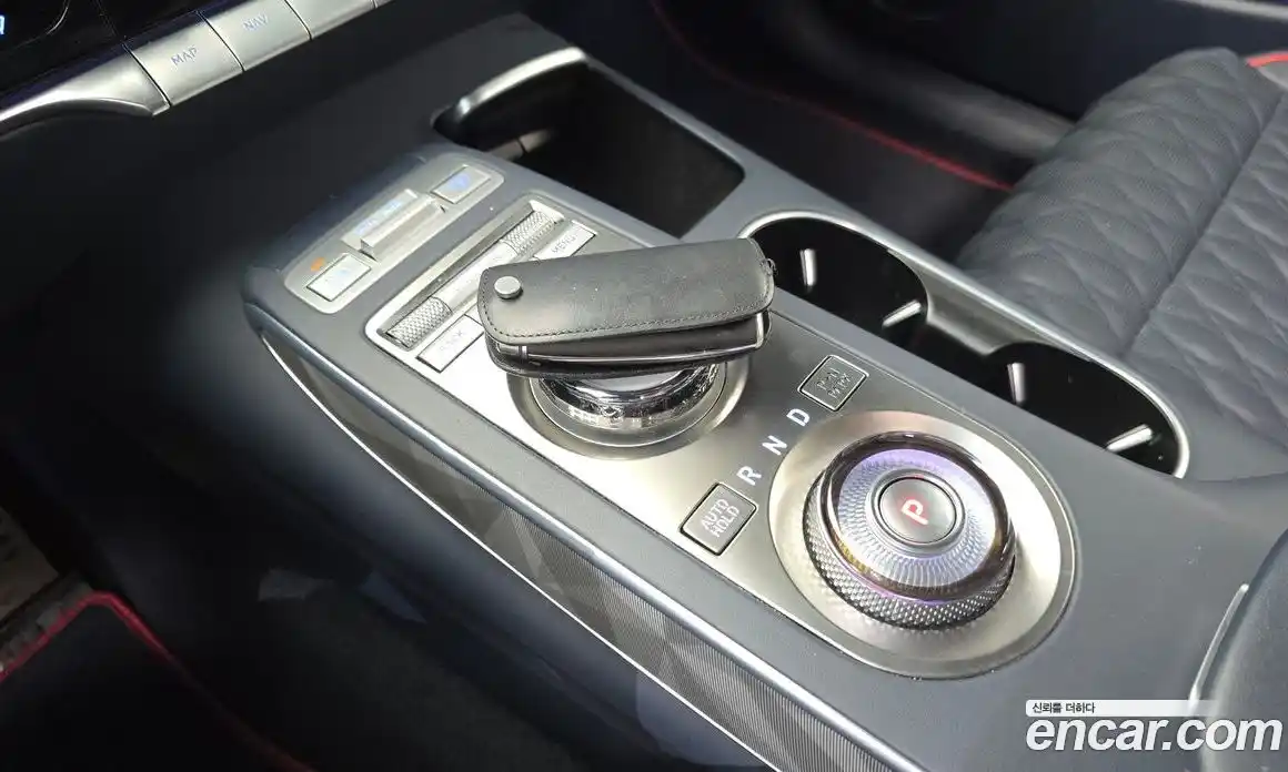 Genesis GV70 2023 2.5 Автомат в Москве № 24639, фото 6