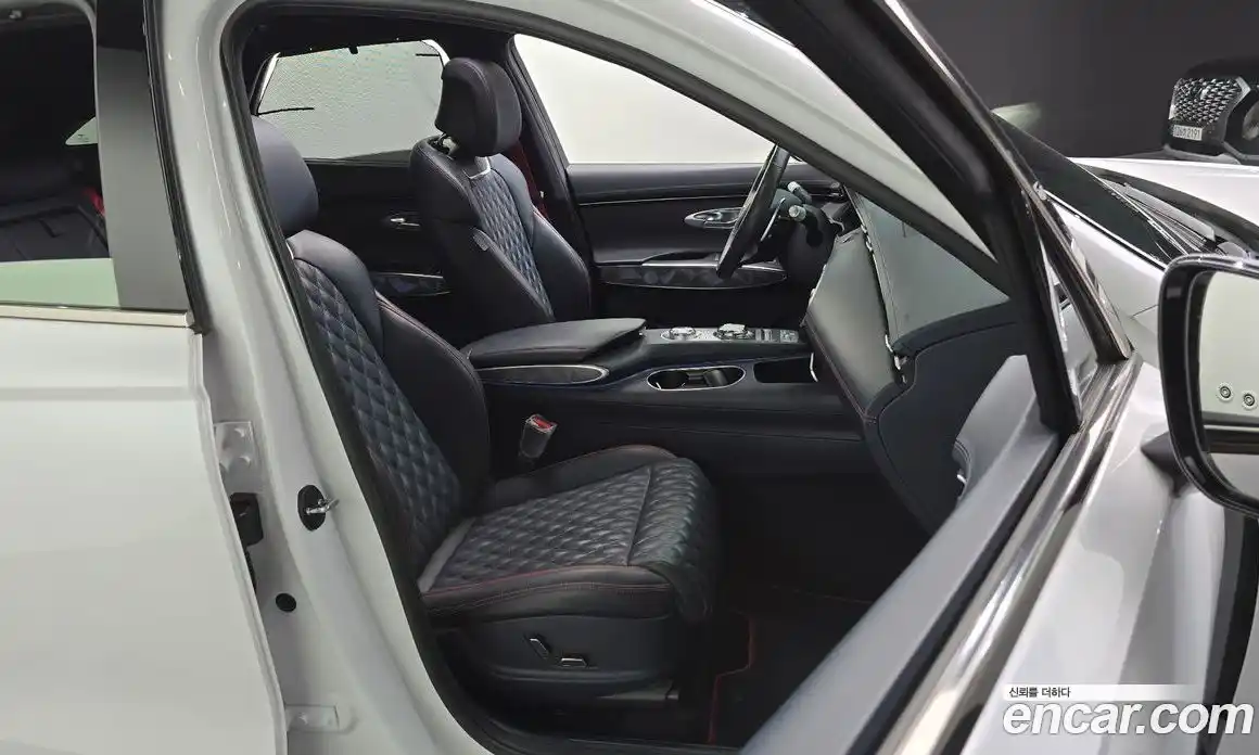 Genesis GV70 2023 2.5 Автомат в Москве № 24639, фото 9