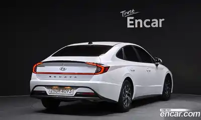 Hyundai Sonata 2022 2.0 Автомат в Москве № 247485, миниатюра 11