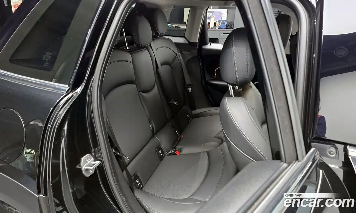 Mini Cooper 2023 1.5 Автомат в Москве № 253330, фото 15