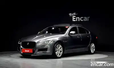 Jaguar XF, 2017