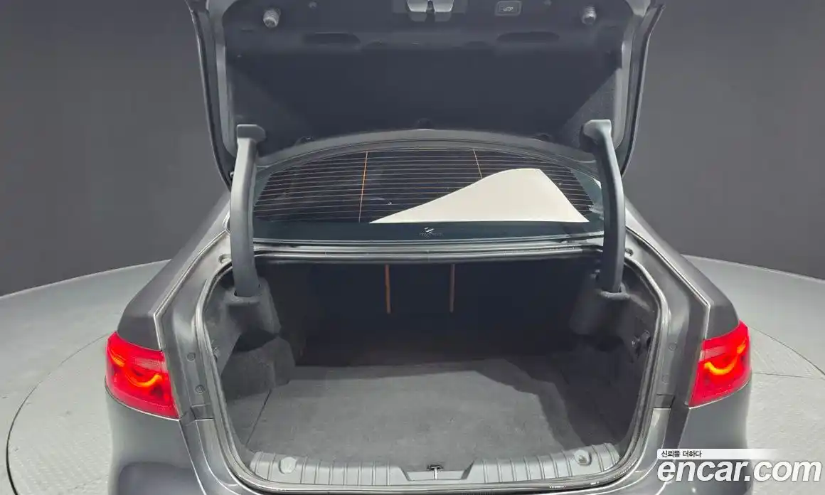 Jaguar XF 2017 2.0 Автомат в Москве № 256074, фото 20