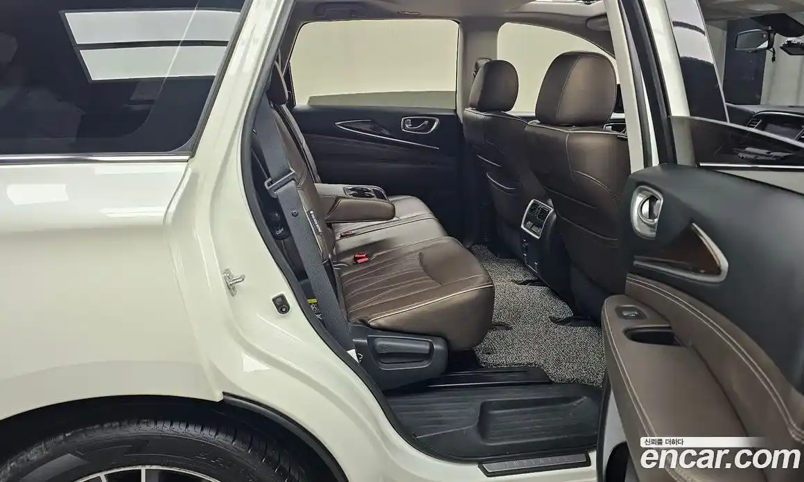 Infiniti QX60 2017 3.5 Автомат в Москве № 256121, фото 3