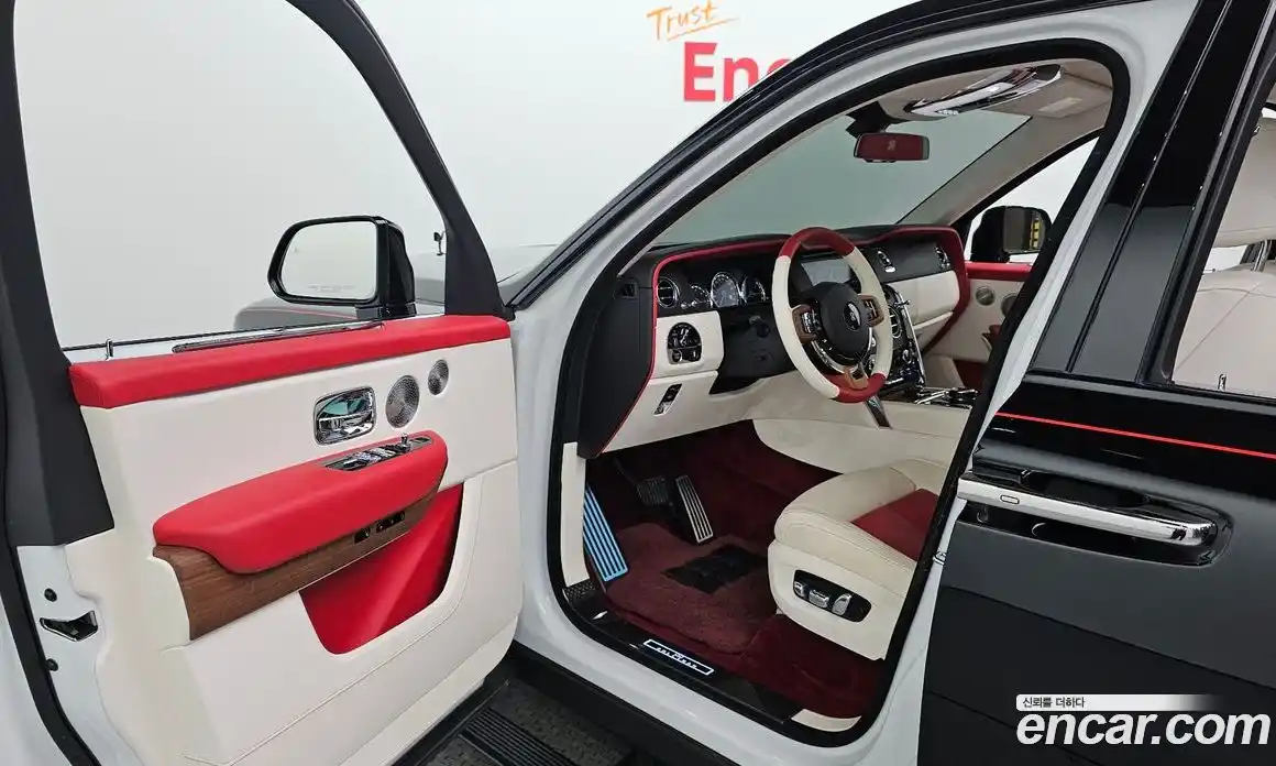 Rolls-Royce Cullinan 2022 6.7 Автомат в Москве № 256698, фото 10