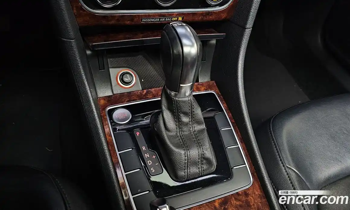 Volkswagen Passat 2013 2.0 Автомат в Москве № 277438, фото 19