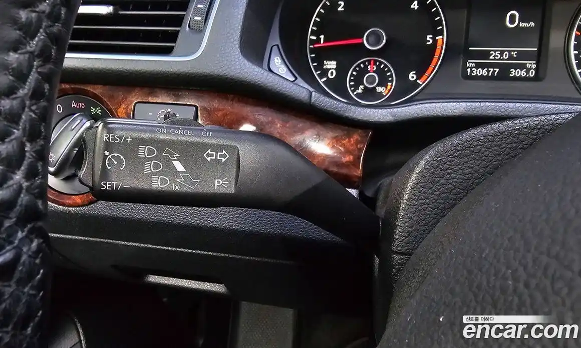 Volkswagen Passat 2013 2.0 Автомат в Москве № 277438, фото 5