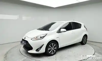 Toyota Prius 2019 1.5 Автомат в Москве № 279768, миниатюра 11
