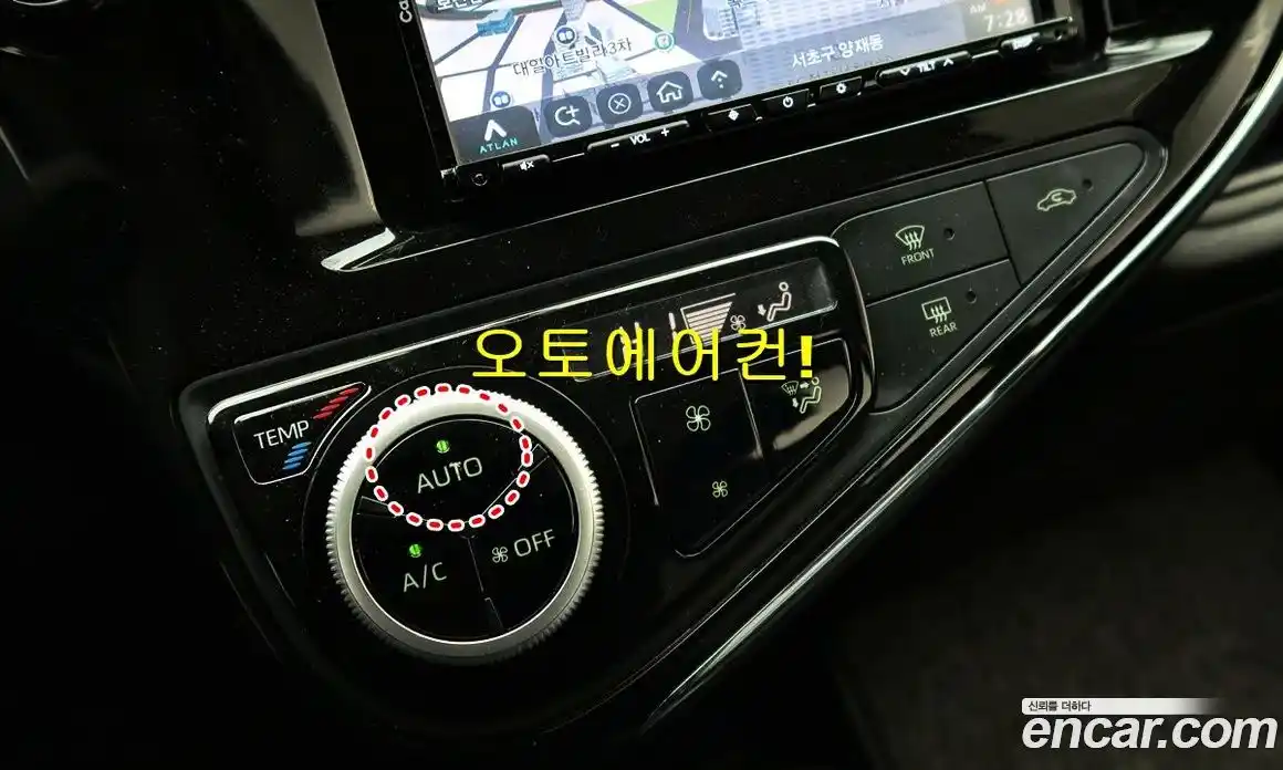 Toyota Prius 2019 1.5 Автомат в Москве № 279768, фото 18