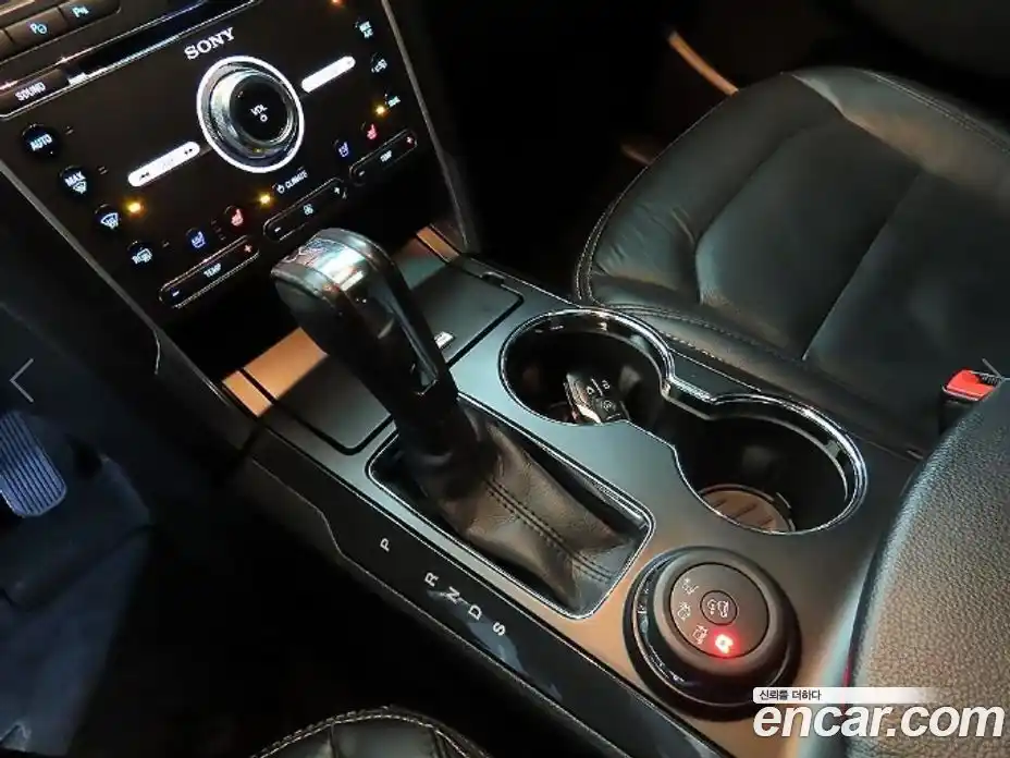 Ford Explorer 2017 2.3 Автомат в Москве № 282190, фото 12