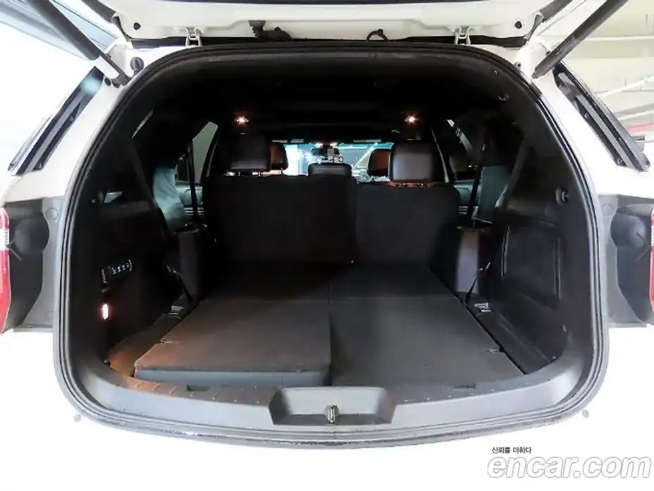 Ford Explorer 2017 2.3 Автомат в Москве № 282190, фото 17