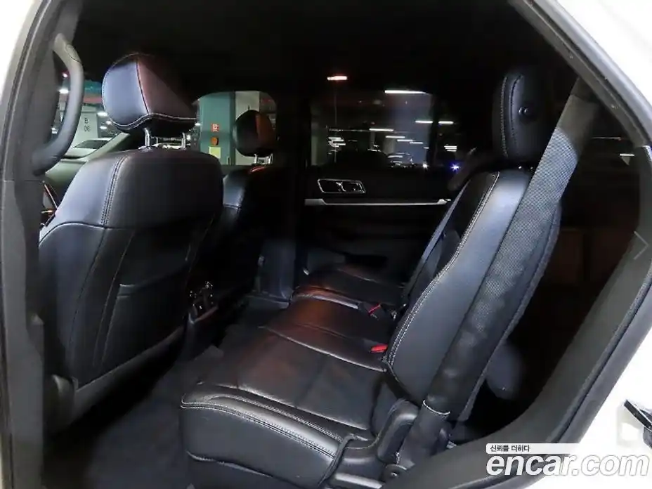 Ford Explorer 2017 2.3 Автомат в Москве № 282190, фото 7