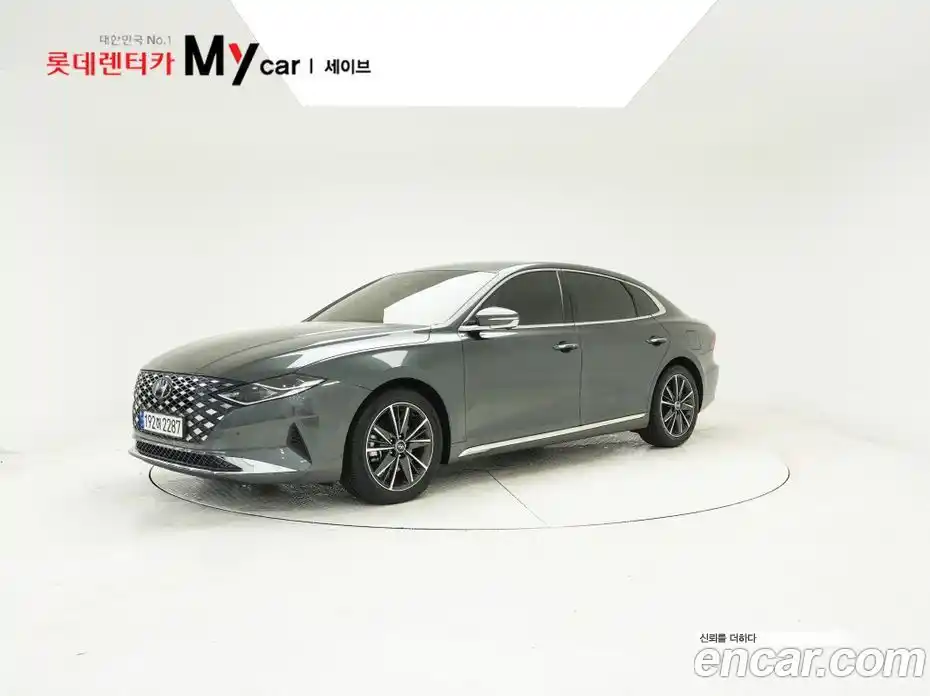 Hyundai Grandeur 2023 2.5 Автомат в Москве № 283463, фото 1