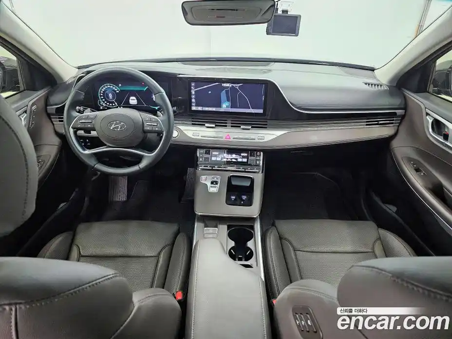 Hyundai Grandeur 2023 2.5 Автомат в Москве № 283463, фото 15