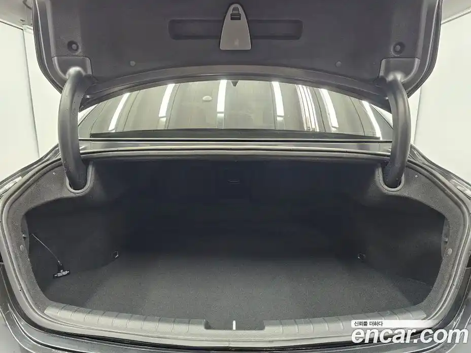 Hyundai Grandeur 2023 2.5 Автомат в Москве № 283463, фото 18