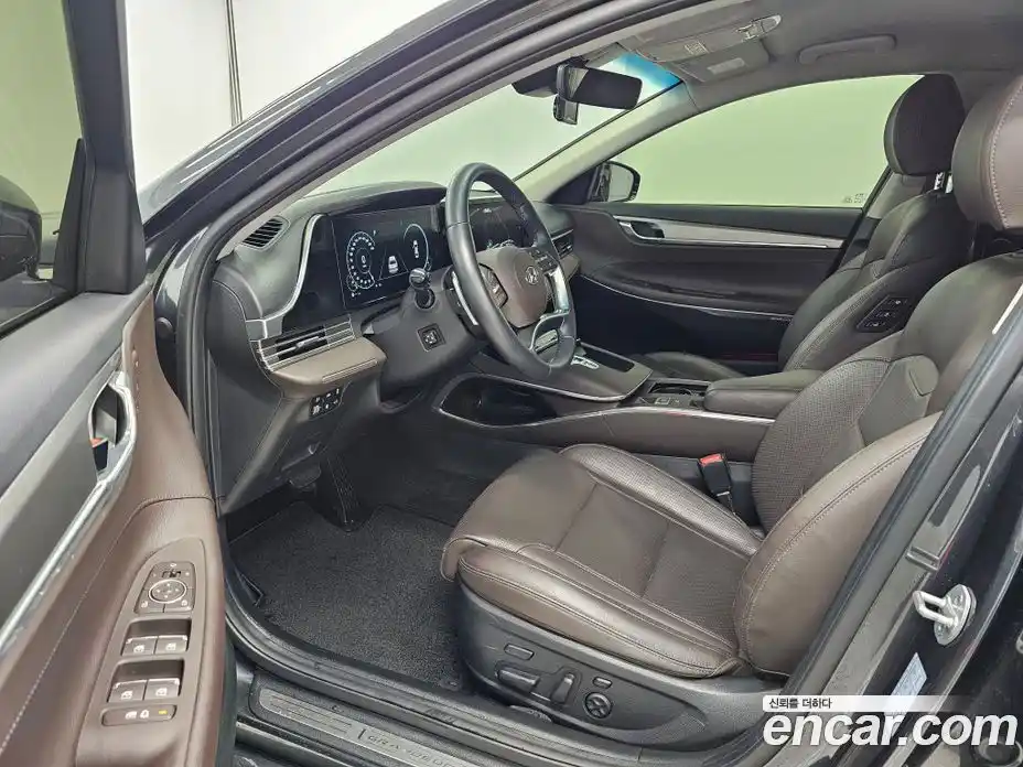 Hyundai Grandeur 2023 2.5 Автомат в Москве № 283463, фото 9