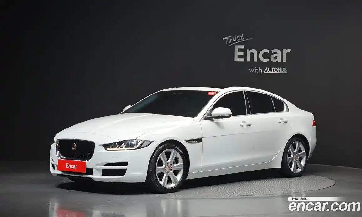 Jaguar XE 2016 2.0 Автомат в Москве № 283840, фото 20