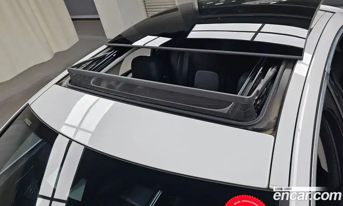 Jaguar XE 2016 2.0 Автомат в Москве № 283840, фото 9