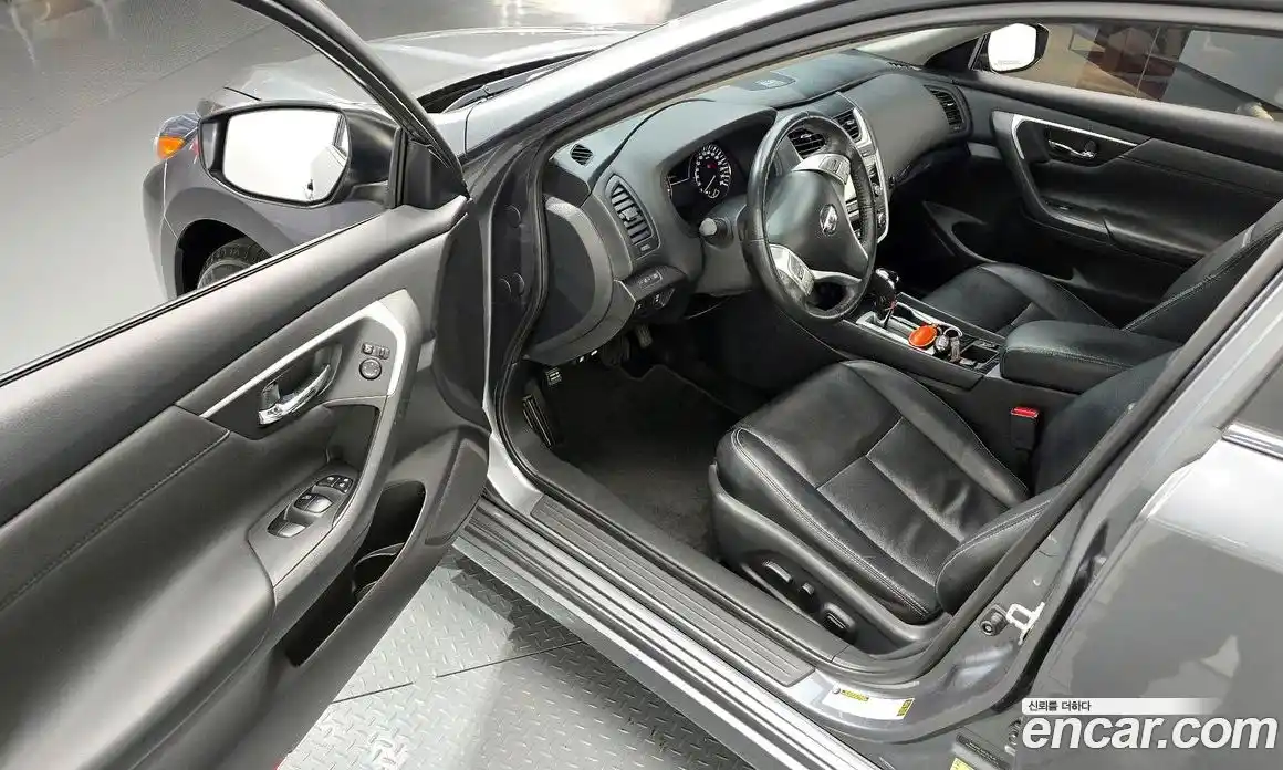 Nissan Altima 2017 2.5 Автомат в Москве № 285053, фото 19