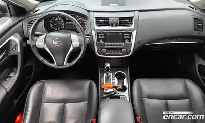 Nissan Altima 2017 2.5 Автомат в Москве № 285053, миниатюра 3