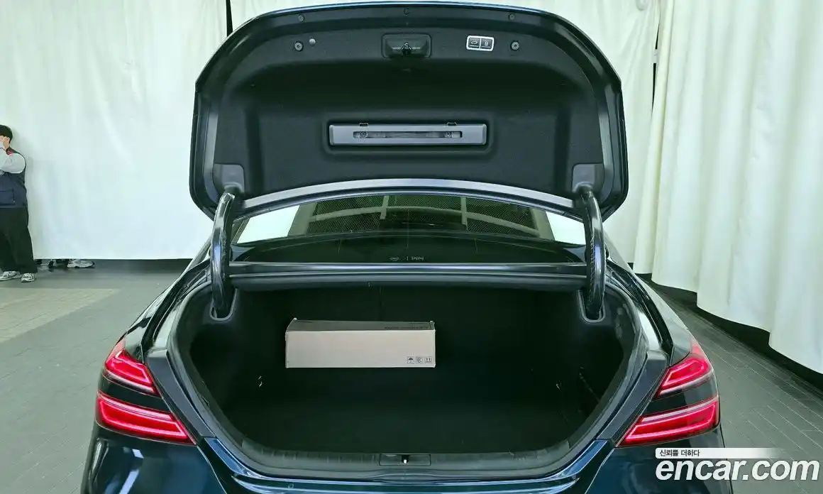 Genesis G70 2023 2.0 Автомат в Москве № 289010, фото 13