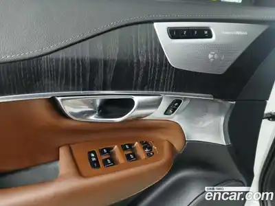 Volvo XC90 2021 2.0 Автомат в Москве № 294043, миниатюра 10