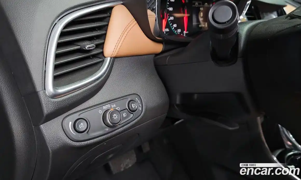 Chevrolet Trax 2017 1.4 Автомат в Москве № 296942, фото 9