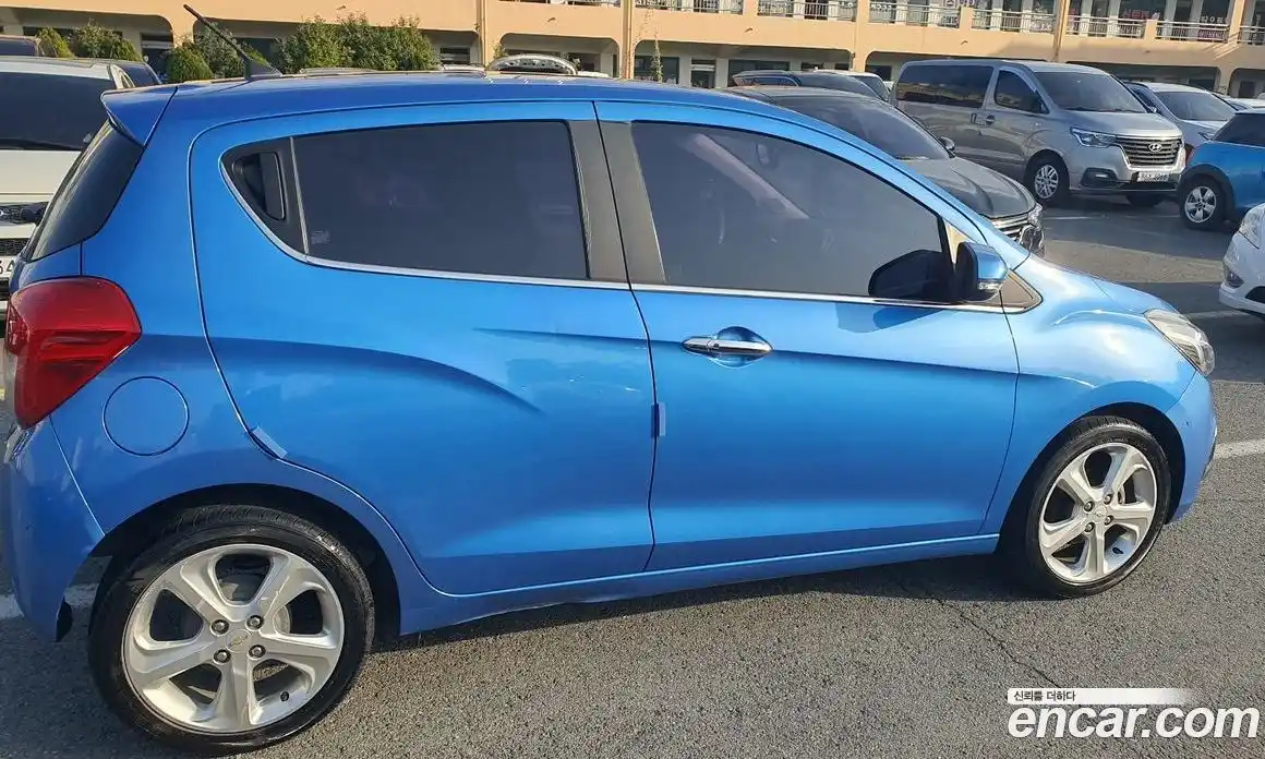 Chevrolet Spark 2017 1.0 Автомат в Москве № 297883, фото 4