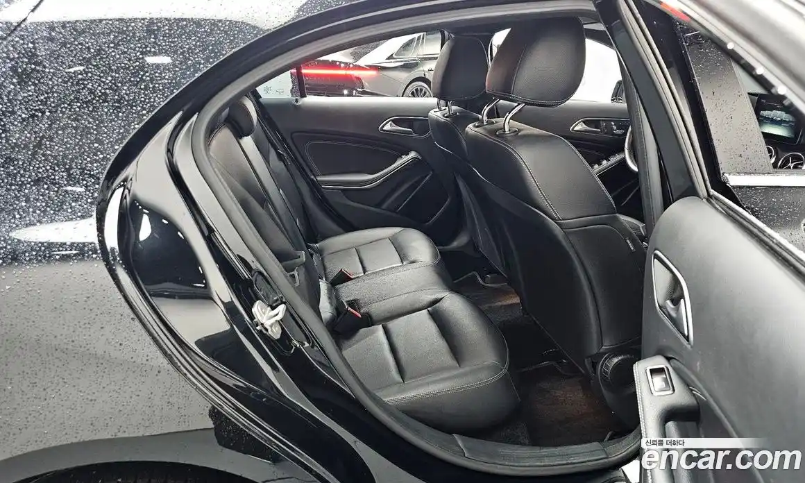 Mercedes-Benz A-Class 2017 1.6 Автомат в Москве № 311496, фото 8