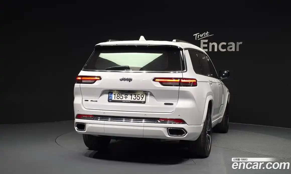 Jeep Cherokee 2022 3.6 Автомат в Москве № 330075, фото 19