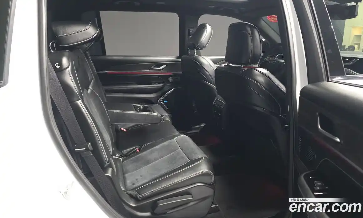 Jeep Cherokee 2022 3.6 Автомат в Москве № 330075, фото 8