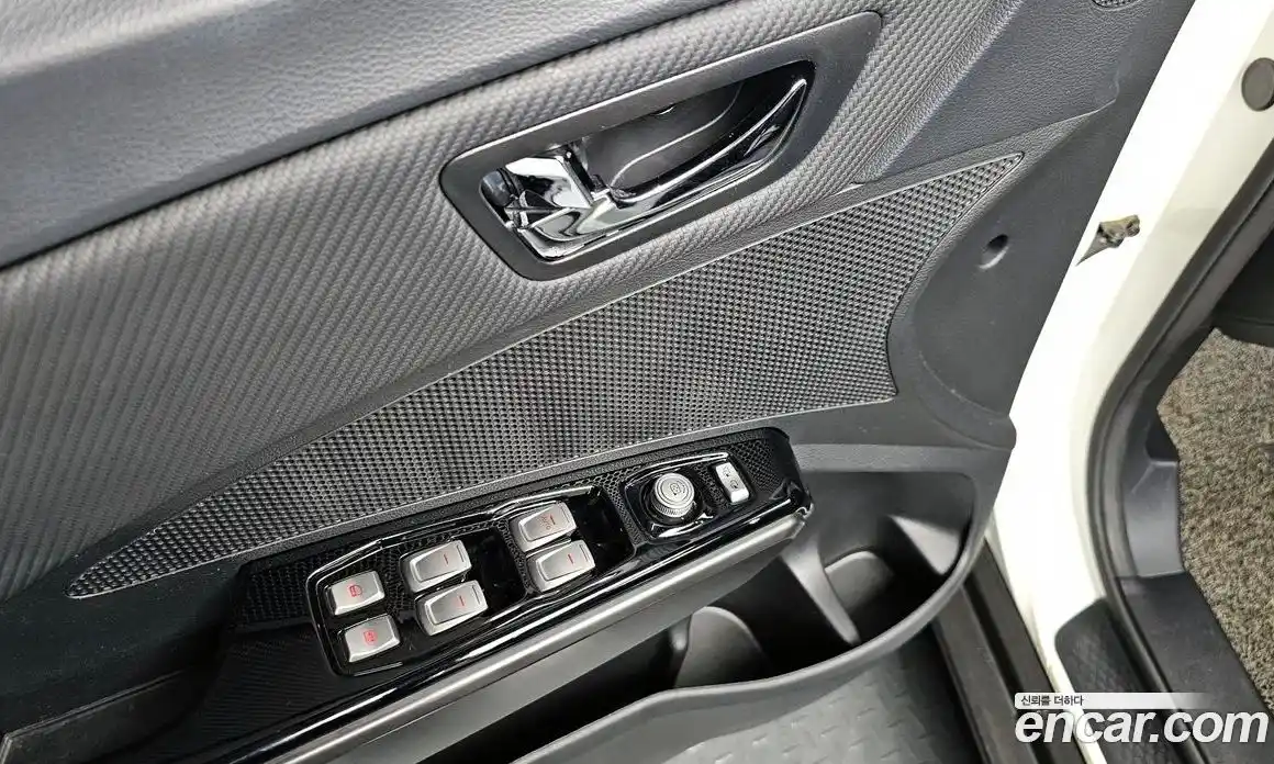 SsangYong TIBOLI 2019 1.6 Автомат в Москве № 340995, фото 10