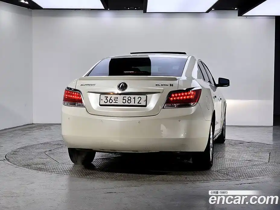 Chevrolet Alpheon 2012 2.4 Автомат в Москве № 355239, фото 3