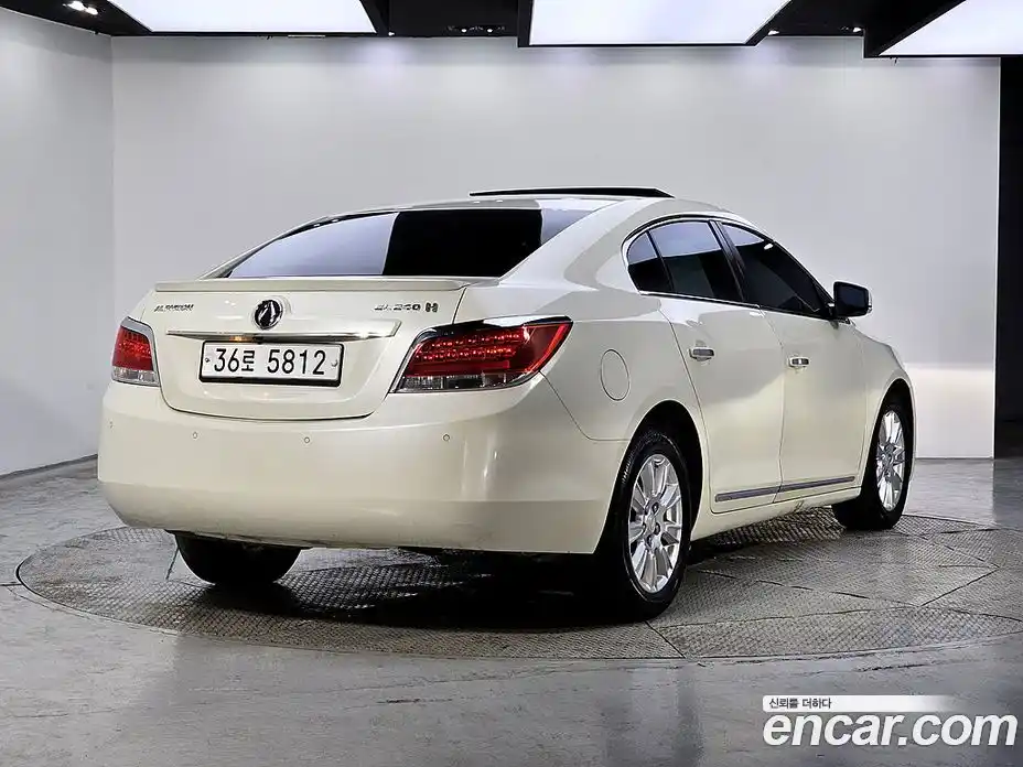 Chevrolet Alpheon 2012 2.4 Автомат в Москве № 355239, фото 4