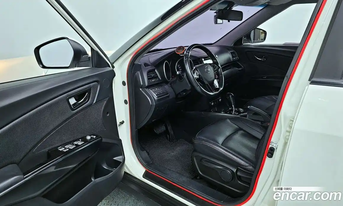 SsangYong TIBOLI 2016 1.6 Автомат в Москве № 35622, фото 4