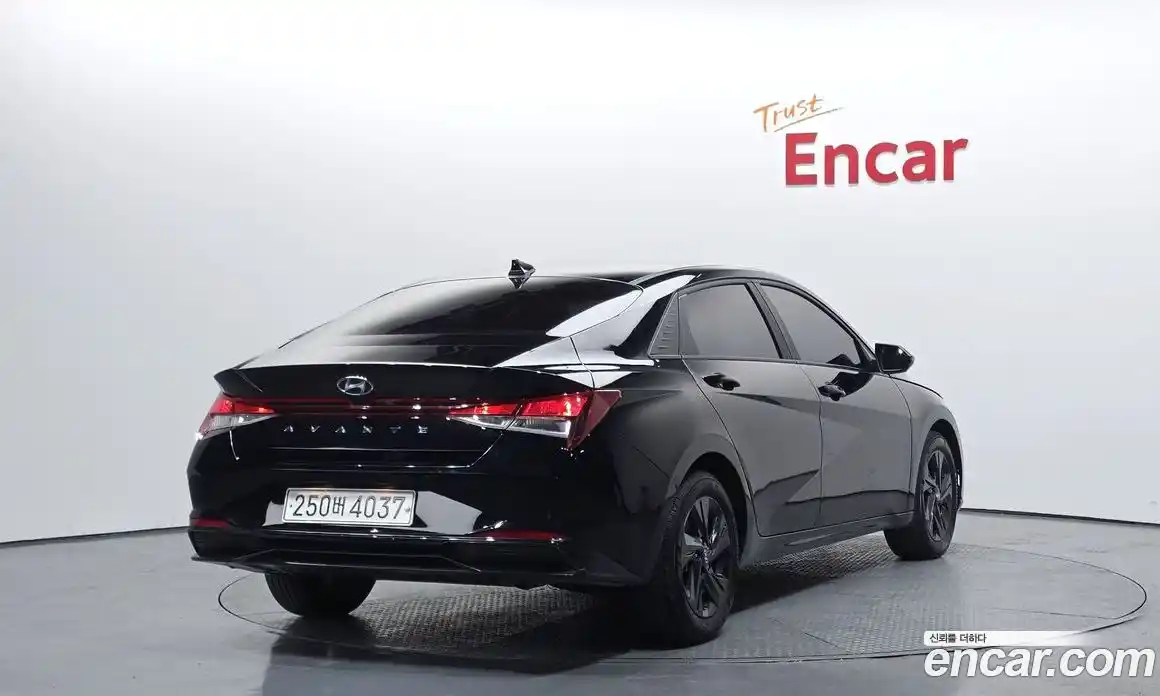 Hyundai Avante 2023 1.6 Автомат в Москве № 356719, фото 2