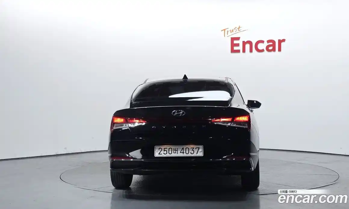 Hyundai Avante 2023 1.6 Автомат в Москве № 356719, фото 4