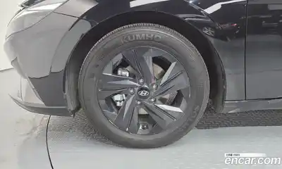 Hyundai Avante 2023 1.6 Автомат в Москве № 356719, миниатюра 5