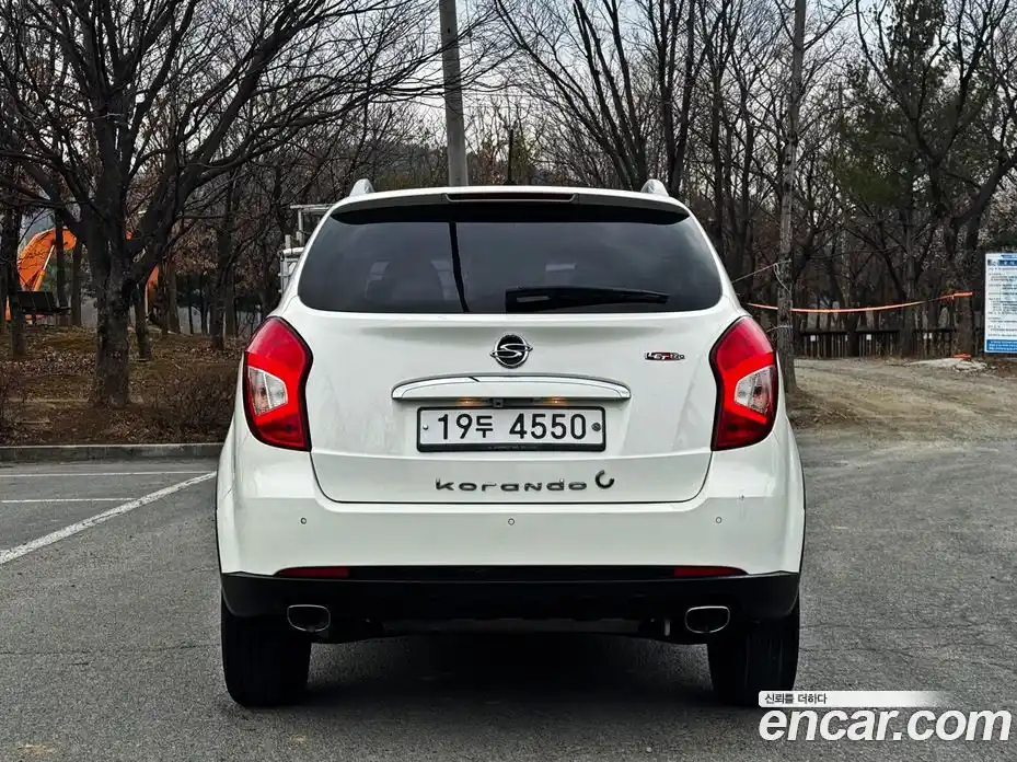 SsangYong Korando 2016 2.2 Автомат в Москве № 370055, фото 4